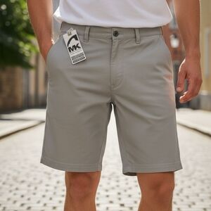 NWT Mountain Khakis Teton Twill Men's Stone Shorts. Size 36Wx10in